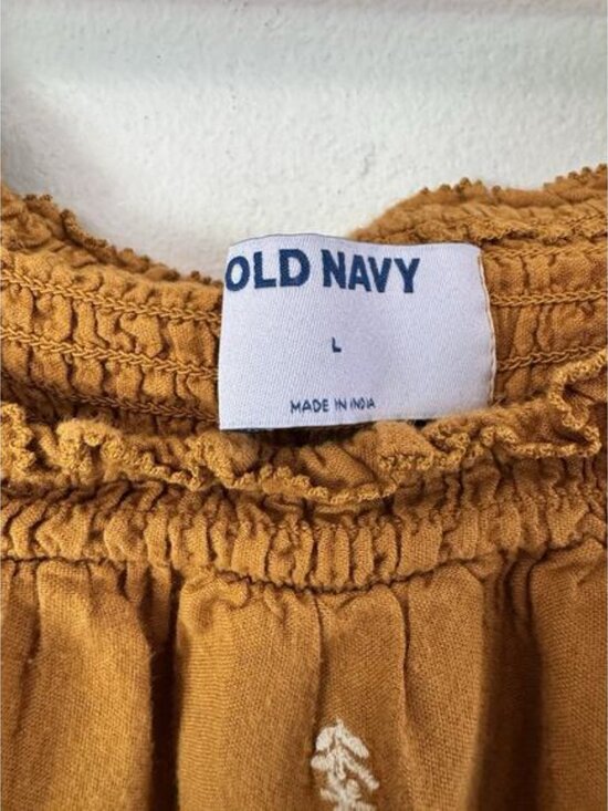 Old Navy Mustard Yellow Smocked Puff Sleeve Peasant Top Women’s Size Large - Picture 6 of 7